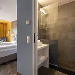 Hwest 3*