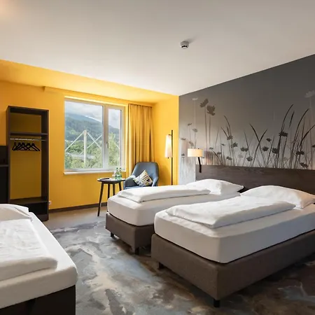 Hotell Hwest 3*