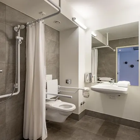 Hwest 3* Hall in Tirol