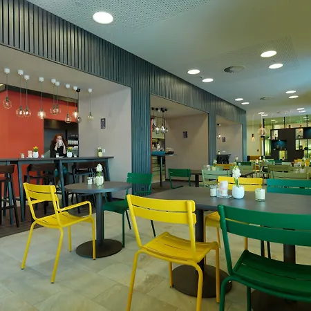 Hwest Ξενοδοχείο