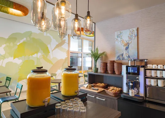 هويست هول ان تيرول