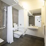 Hwest Hotell